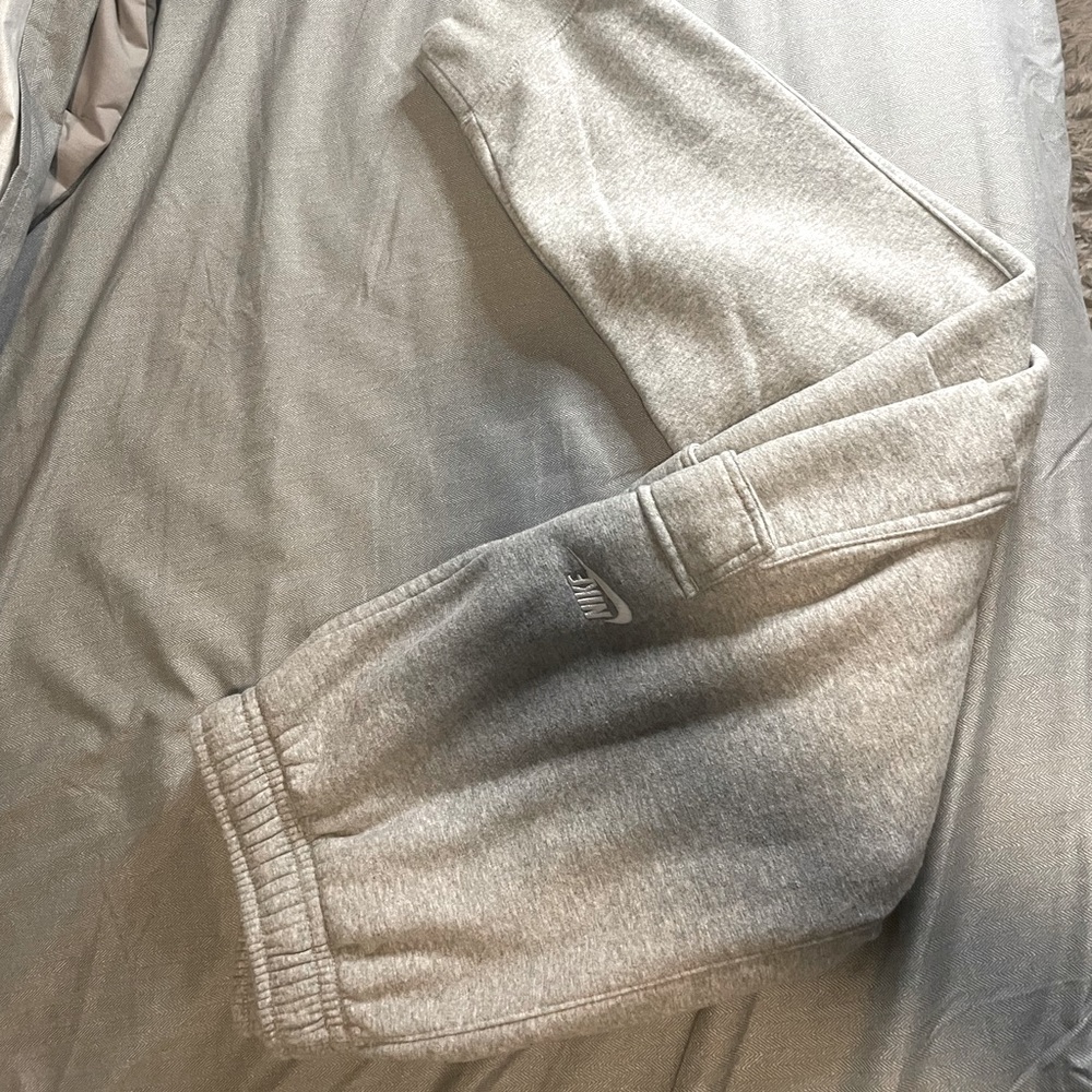 nike cargo sweatpants